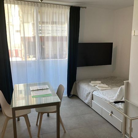 Studio With Small Balcony Las Palmas de Gran Canaria Eksteriør billede
